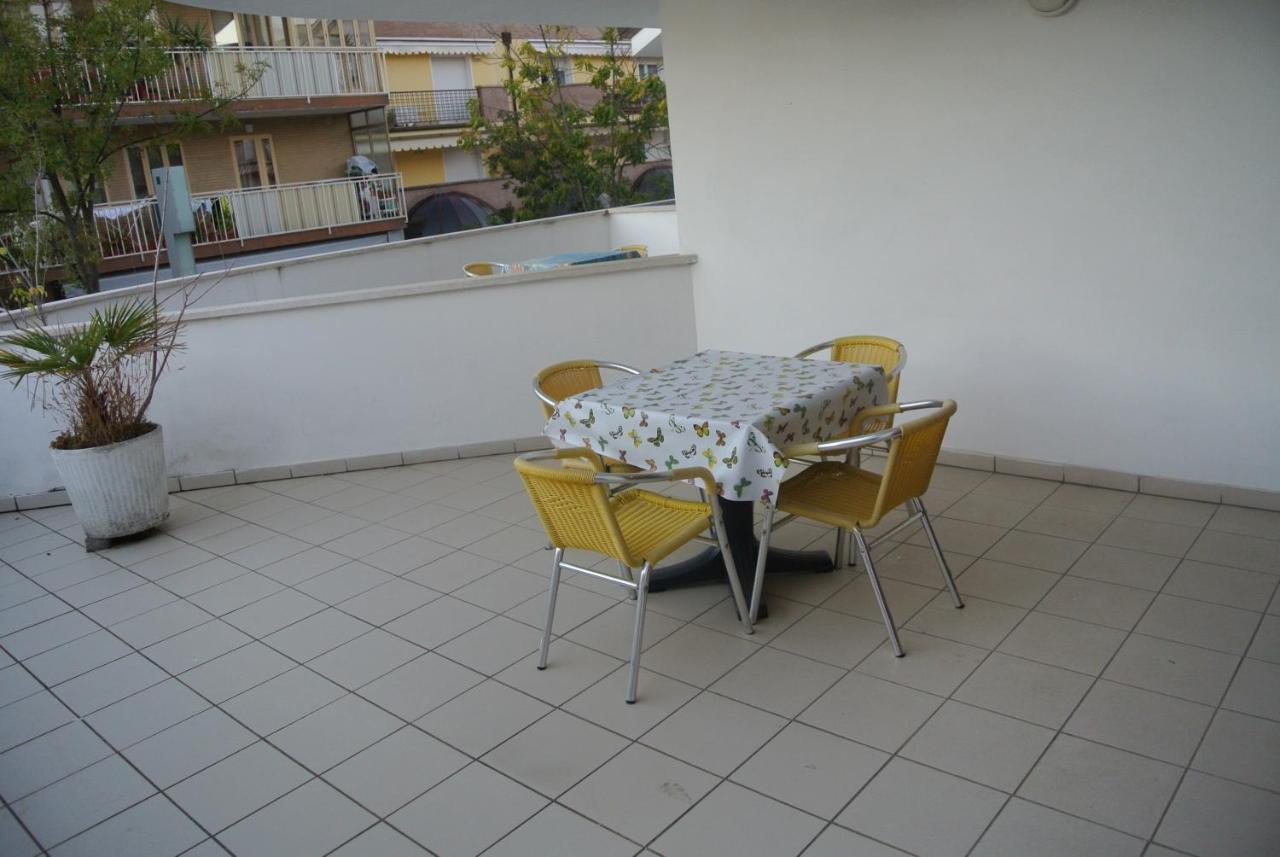Condominio Maria Lignano Sabbiadoro Extérieur photo